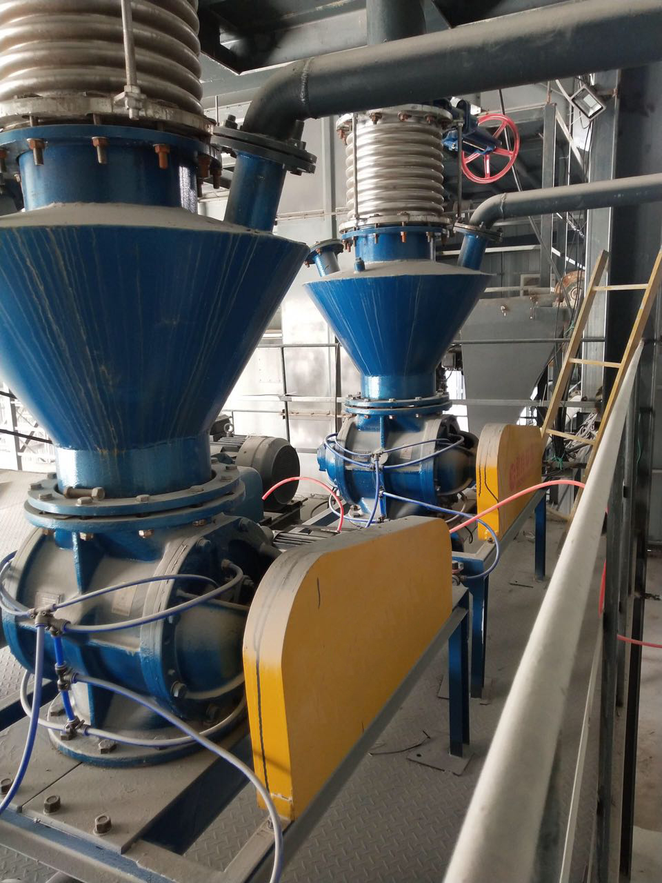 氣力輸送裝置 氣力輸送裝置